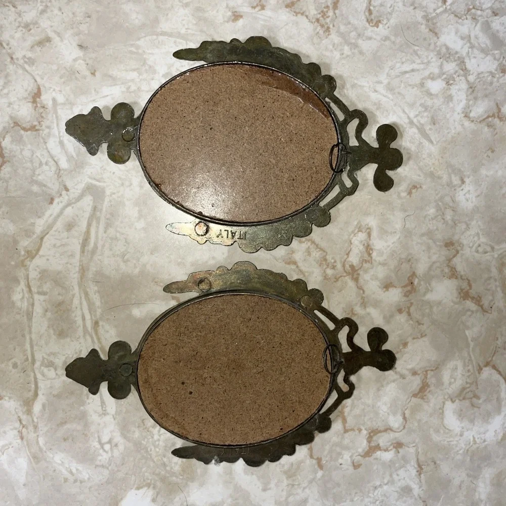 Pair Of Vintage Ornate Metal Italian Oval Frames With Floral Flower Vases Displa